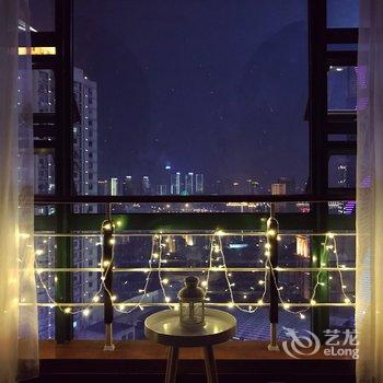 重庆姬娜娜公寓(八一路景观大道分店)酒店提供图片