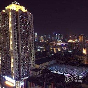 重庆姬娜娜公寓(八一路景观大道分店)酒店提供图片