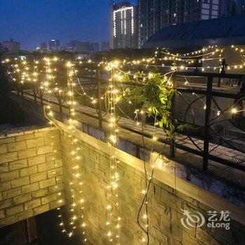 成都周明特色民宿酒店提供图片