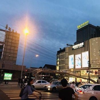 成都周明特色民宿酒店提供图片
