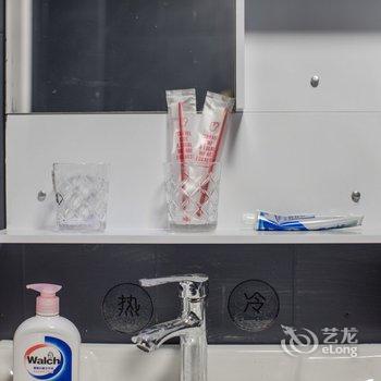成都素昧房屋公寓(古大圣慈寺分店)酒店提供图片