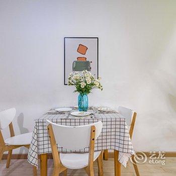 重庆叁什贰公寓(东水门分店)酒店提供图片