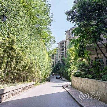 重庆叁什贰公寓(上新街站1口分店)酒店提供图片