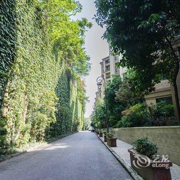 重庆叁什贰公寓(上新街站1口分店)酒店提供图片