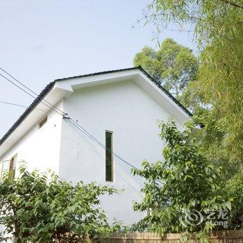 成都山与民宿island(鸟语林度假村分店)酒店提供图片