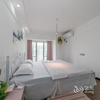 重庆佳玥公寓(歇台子村分店)酒店提供图片