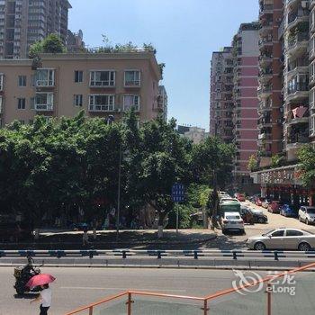 重庆小六上下公寓(佛图关公园分店)酒店提供图片