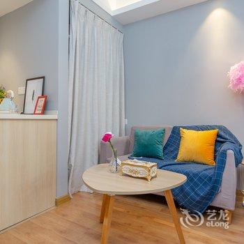 成都成都燕子温馨小屋(长益路分店)酒店提供图片