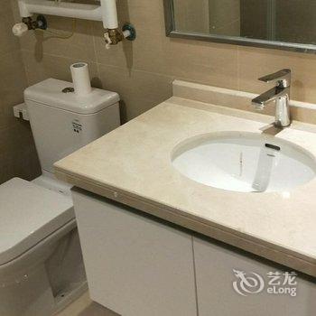 青岛环岛湾海景公寓1号(泰山东路分店)酒店提供图片