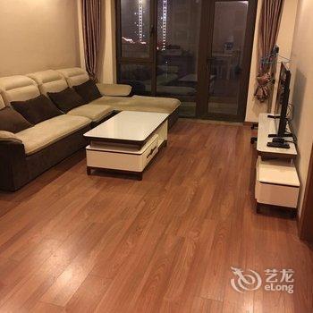 青岛开心铲屎官儿公寓酒店提供图片