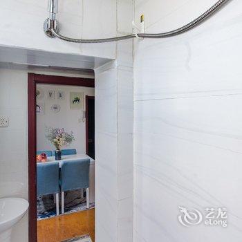 快乐前行公寓(青岛革命烈士纪念馆店)酒店提供图片