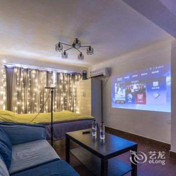 CandyZHANG民宿(上海张爱玲故居店)酒店提供图片