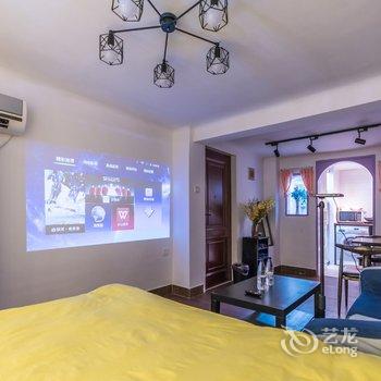 CandyZHANG民宿(上海张爱玲故居店)酒店提供图片