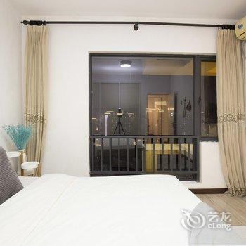 重庆左右民宿(千佛寺分店)酒店提供图片