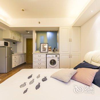 Warm轻奢简居公寓(上海止园新村社区店)酒店提供图片