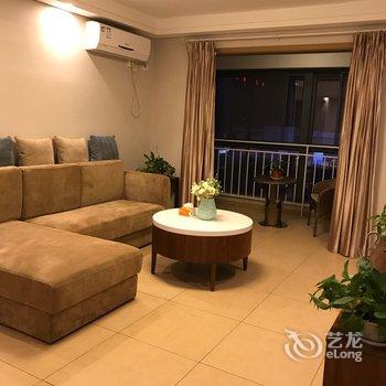 西安雷阳军公寓(凤城一路东口分店)酒店提供图片