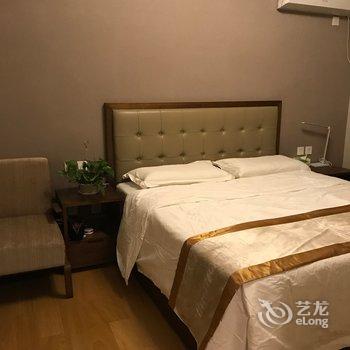 西安雷阳军公寓(凤城一路东口分店)酒店提供图片