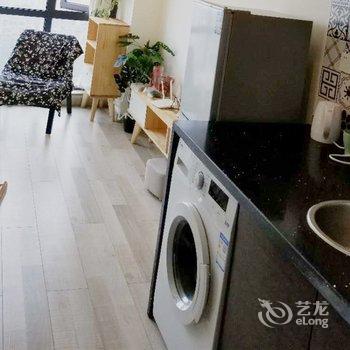 重庆里里之家公寓(烟灯山分店)酒店提供图片