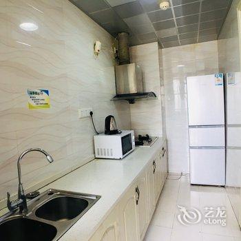 重庆宅自由公寓(龙塔村分店)酒店提供图片