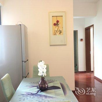 重庆宅自由公寓(龙塔村分店)酒店提供图片