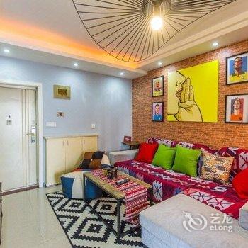 重庆Locals路客·重庆渝中A04舍公寓(江海轩度假村分店)酒店提供图片