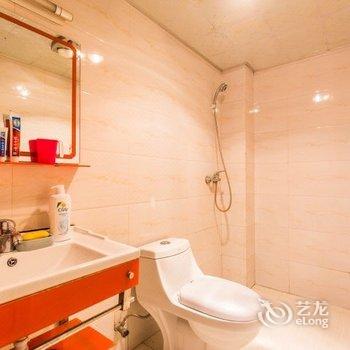 重庆Locals路客·重庆渝中A04舍公寓(江海轩度假村分店)酒店提供图片