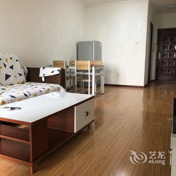 北京携清风与共公寓酒店提供图片