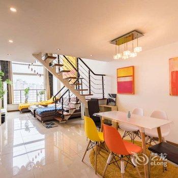 重庆叁什贰公寓(欢乐多儿童乐园分店)酒店提供图片