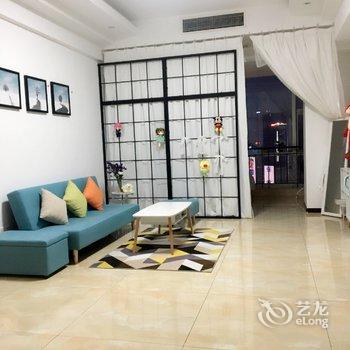 重庆不穿秋裤公寓酒店提供图片