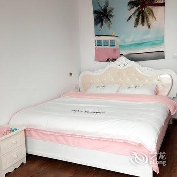 重庆不穿秋裤公寓酒店提供图片