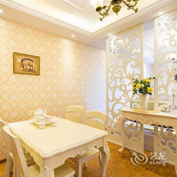 重庆叁什贰公寓(新兴村分店)酒店提供图片