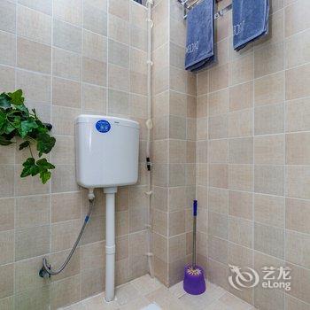 成都自由职业者投资人喜欢黑科技公寓(合江亭分店)酒店提供图片