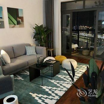 重庆黑林错觉公寓(黄葛晚渡分店)酒店提供图片