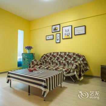 重庆老周1974温馨公寓(中兴路分店)酒店提供图片
