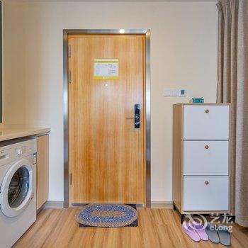 成都洛家公寓(全年红红木艺术馆分店)酒店提供图片