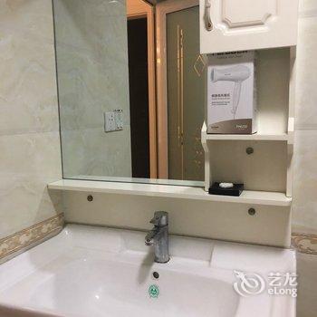 重庆Arty不是阿嚏公寓(北城二路分店)酒店提供图片
