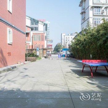 成都Locals路客·成都都江堰A23舍公寓(百伦儿童乐园分店)酒店提供图片