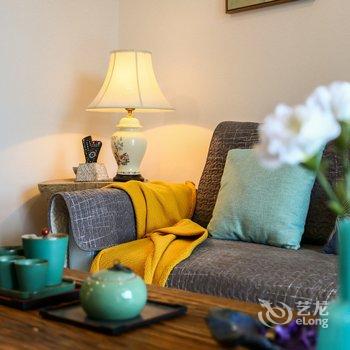 青春里之家公寓(上海光星路黄渡河桥店)酒店提供图片