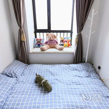 青春里之家公寓(上海光星路黄渡河桥店)酒店提供图片