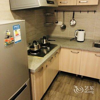 重庆猴儿公寓(龙塔村分店)酒店提供图片