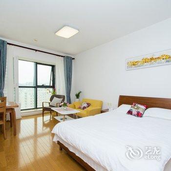 秦鲁公寓(青岛至真艺术馆店)酒店提供图片