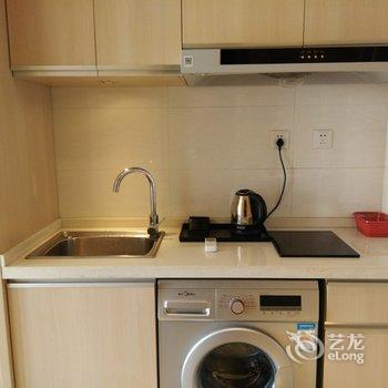 成都有免费车库和净水设备的漂亮大床房公寓(波罗村分店)酒店提供图片