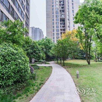 重庆叁什贰公寓(北城二路分店)酒店提供图片