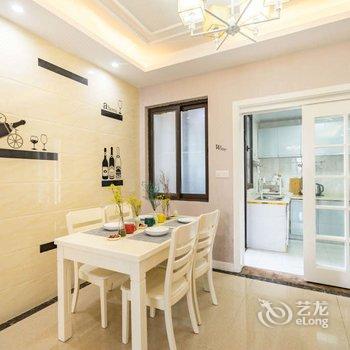 重庆叁什贰公寓(北城二路分店)酒店提供图片