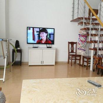 青岛李金艳公寓(浙江路天主教堂分店)酒店提供图片