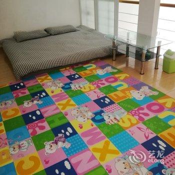 青岛李金艳公寓(浙江路天主教堂分店)酒店提供图片