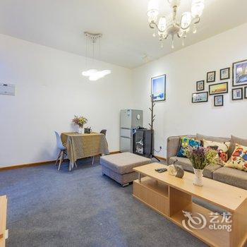 成都黑色的光公寓(伏龙村分店)酒店提供图片