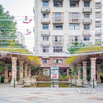 重庆Locals路客·重庆渝北A10舍公寓(马道子分店)酒店提供图片