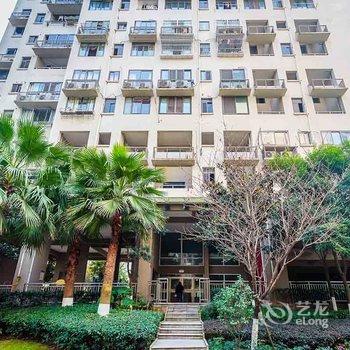 重庆Locals路客·重庆渝北A10舍公寓(马道子分店)酒店提供图片