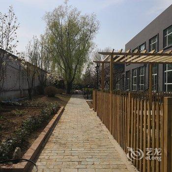 北京自娱自乐别墅酒店提供图片